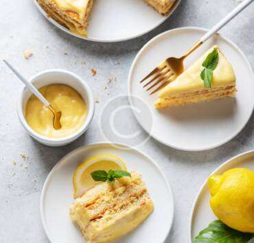 When life gives you lemons, bake a large lemon cake!